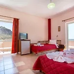 Aktaion Hotel *