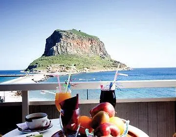 Aktaion Hotel *
